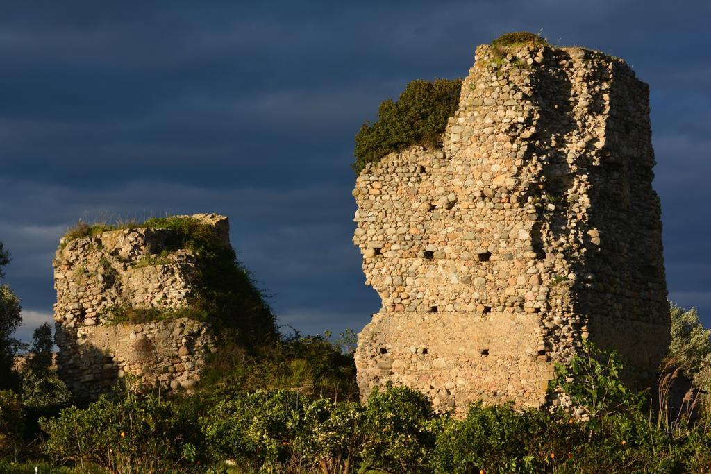 كروباني Agriturismo Torre Del Golfo المظهر الخارجي الصورة